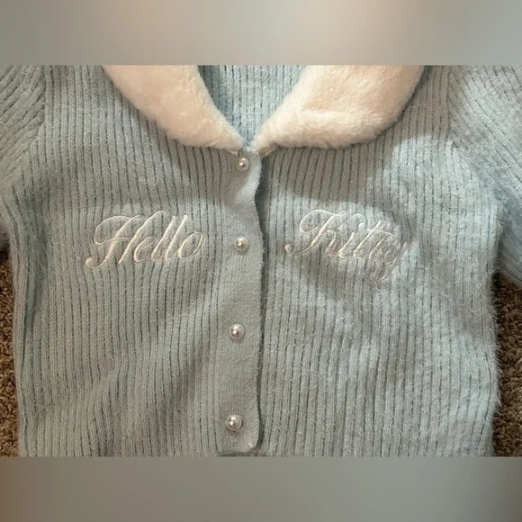 Sanrio FOREVER 21 PLUS SIZE HELLO KITTY AND FRIENDS 🩷 CARDIGAN SWEATER - 1X - Picture 2 of 10